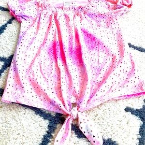 eyelet girls top size medium